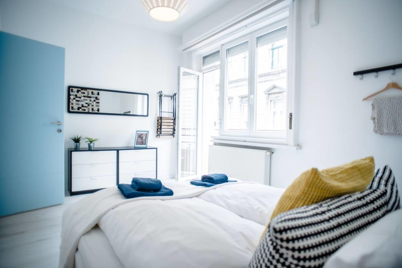 Central New Home With 3 Bedrooms, A/C And Balcony Boedapest Buitenkant foto