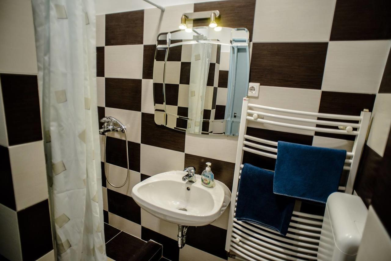 Central New Home With 3 Bedrooms, A/C And Balcony Boedapest Buitenkant foto