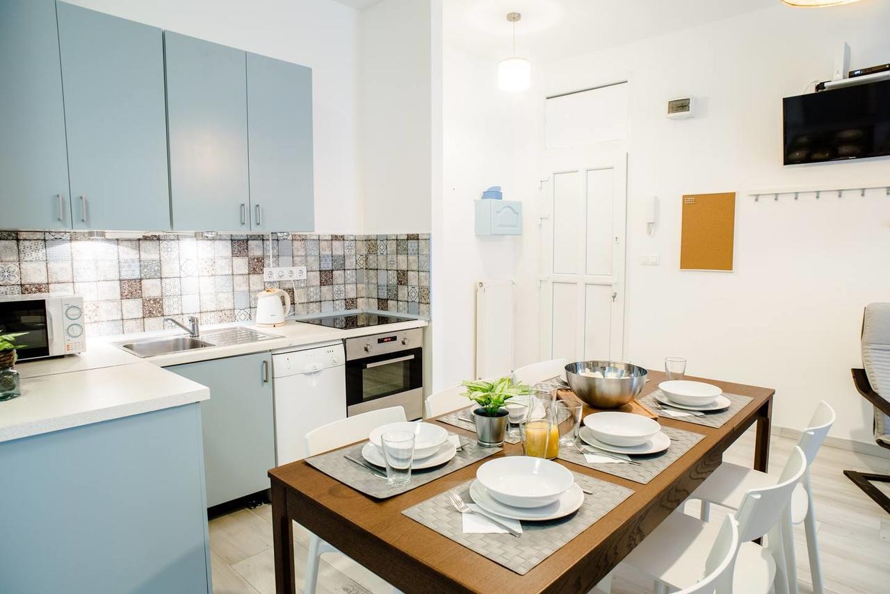 Central New Home With 3 Bedrooms, A/C And Balcony Boedapest Buitenkant foto