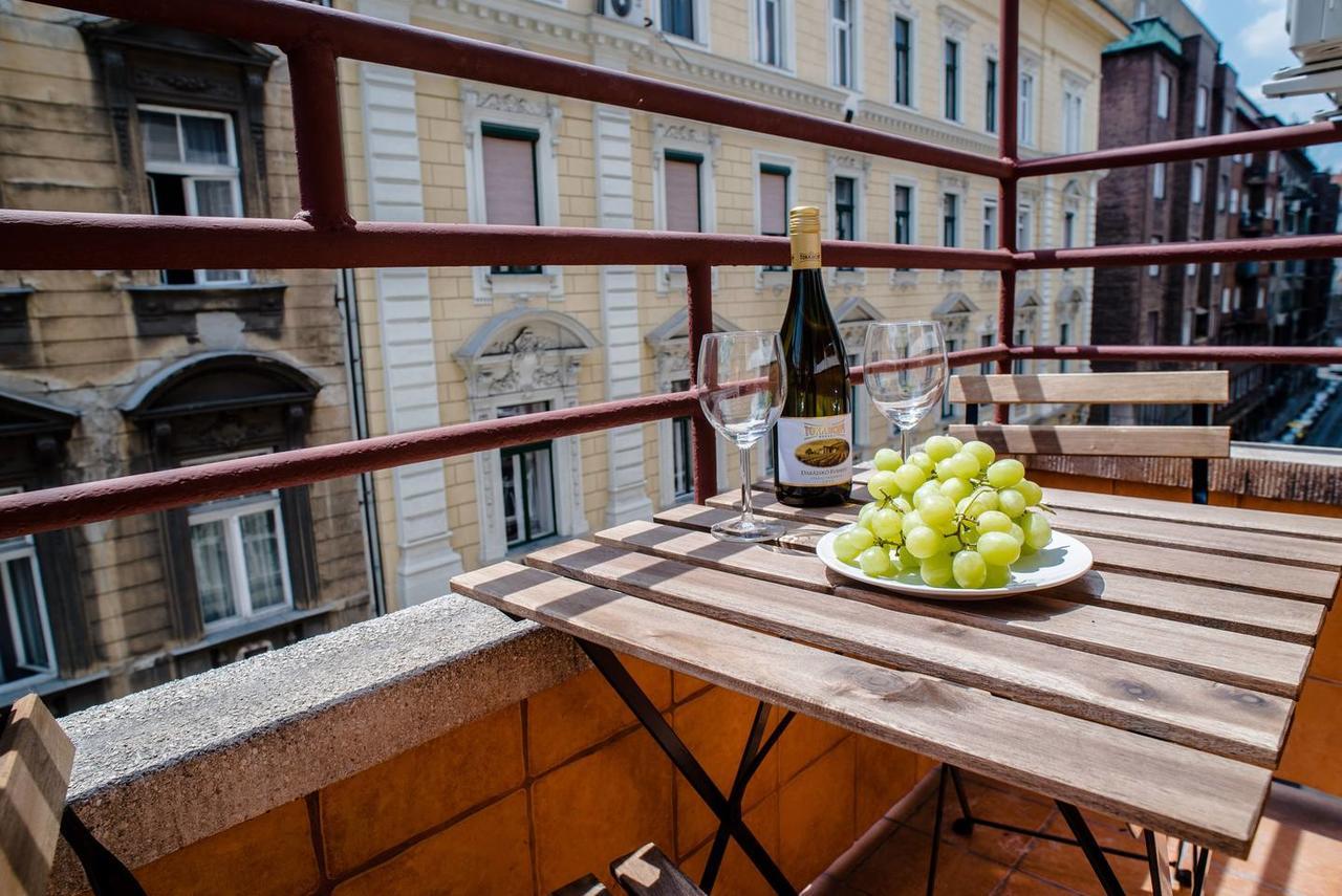 Central New Home With 3 Bedrooms, A/C And Balcony Boedapest Buitenkant foto