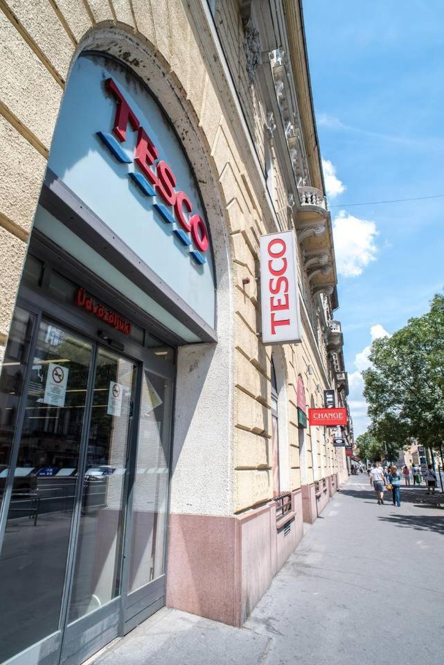 Central New Home With 3 Bedrooms, A/C And Balcony Boedapest Buitenkant foto